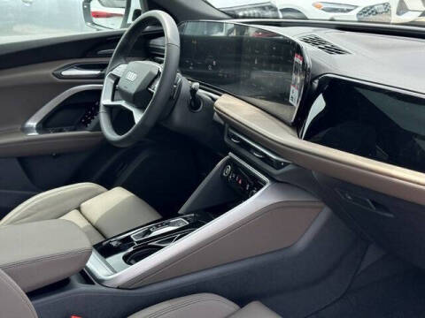 2025 Audi Q5 quattro Premium Plus TFSI