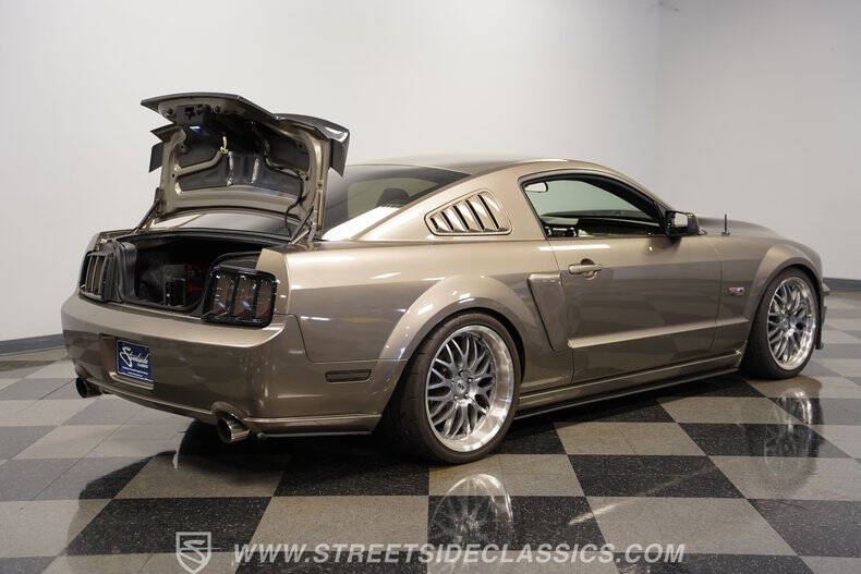 2005 Ford Mustang