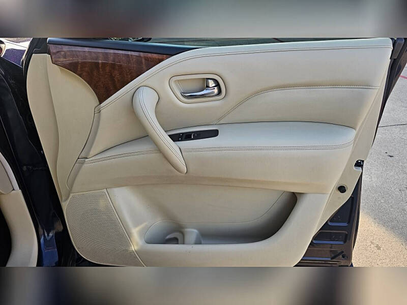 2019 Infiniti QX80 Luxe