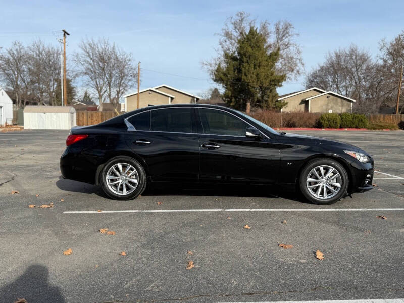 2014 Infiniti Q50 Premium