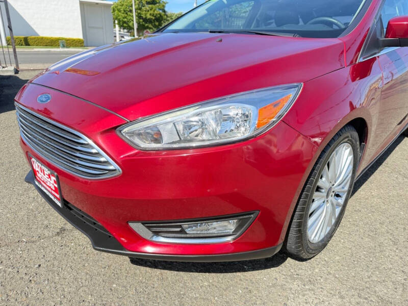 2017 Ford Focus Titanium