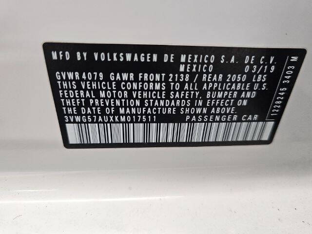 2019 Volkswagen Golf SE