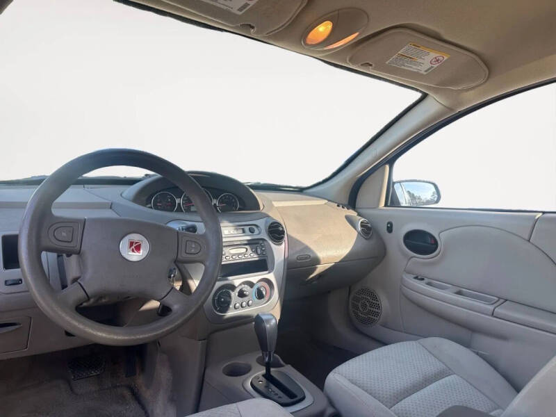 2005 Saturn Ion 2