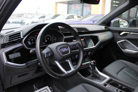 2022 Audi Q3 quattro S line Premium 45 TFSI