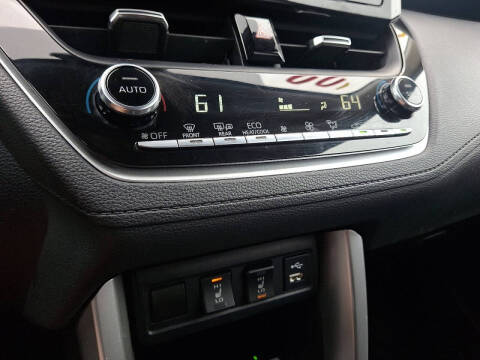 2022 Toyota Corolla Cross XLE