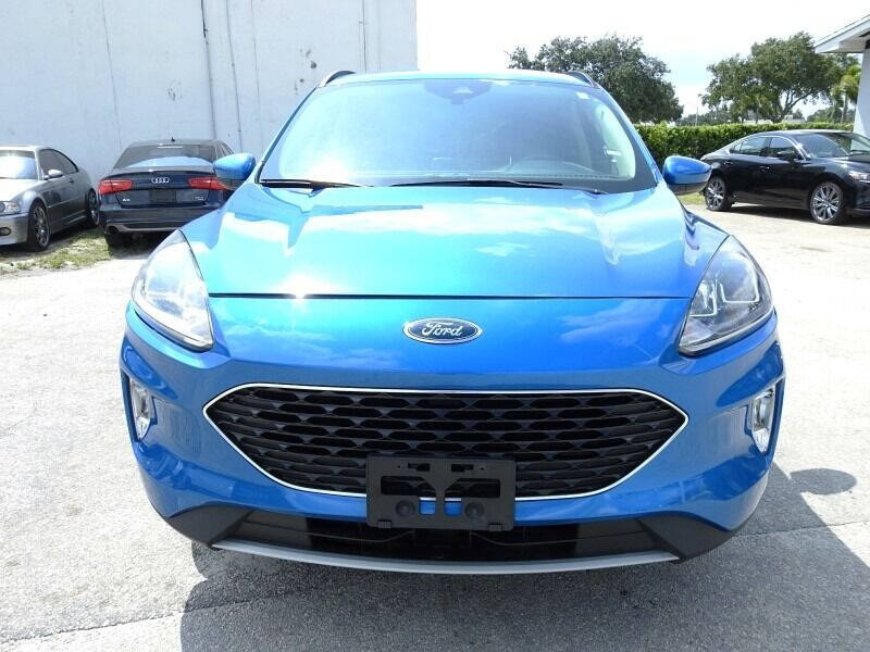 2020 Ford Escape SUV / Crossover - $20,900