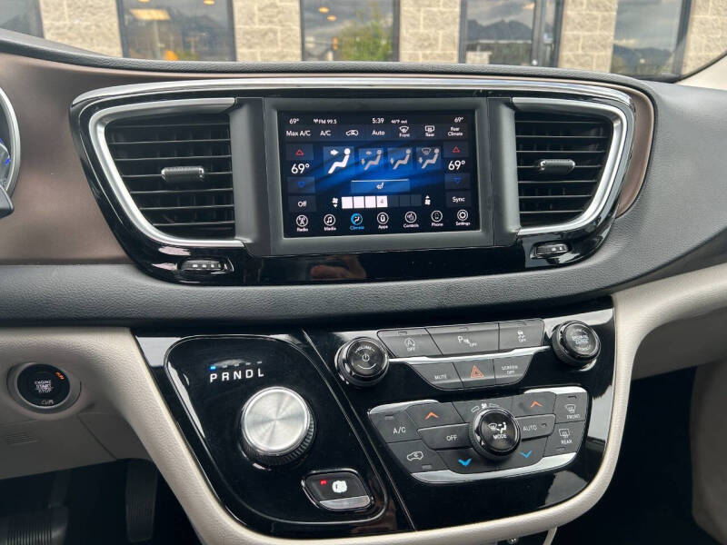 2018 Chrysler Pacifica Touring L