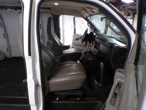 2017 Chevrolet Express 2500