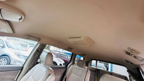 2005 Toyota Sienna LE 7 Passenger