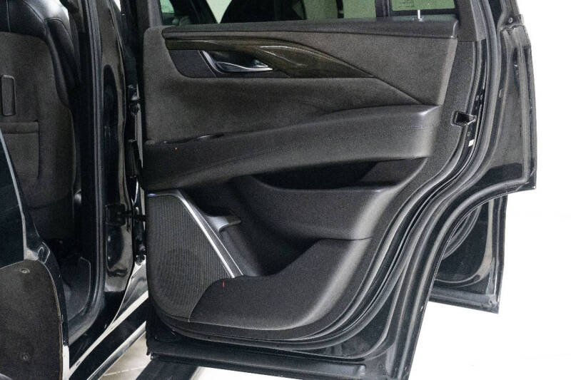 2020 Cadillac Escalade Platinum