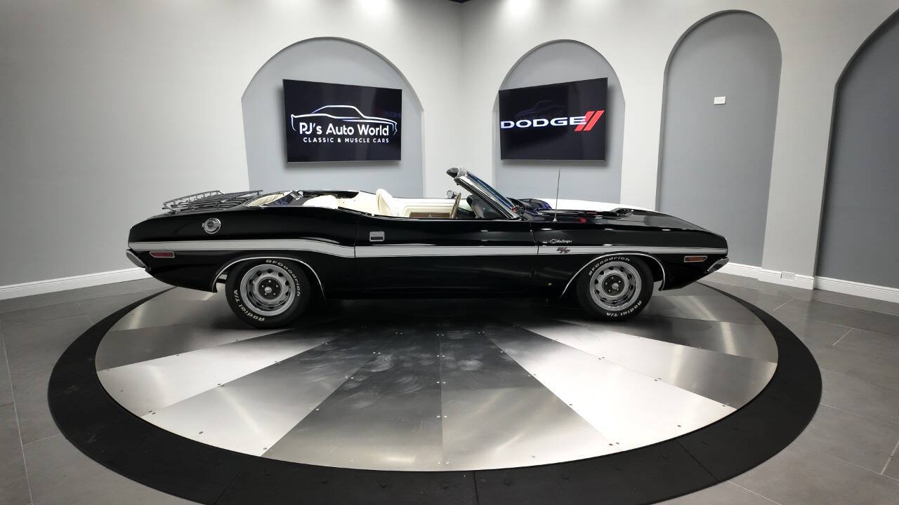 1970 Dodge Challenger 4