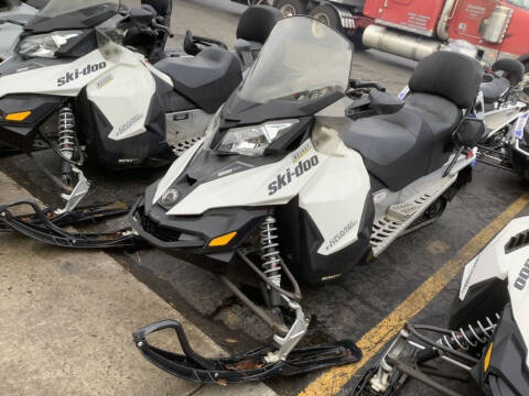 2018 Ski-Doo Grand Touring Sport Ripsaw 1.2
