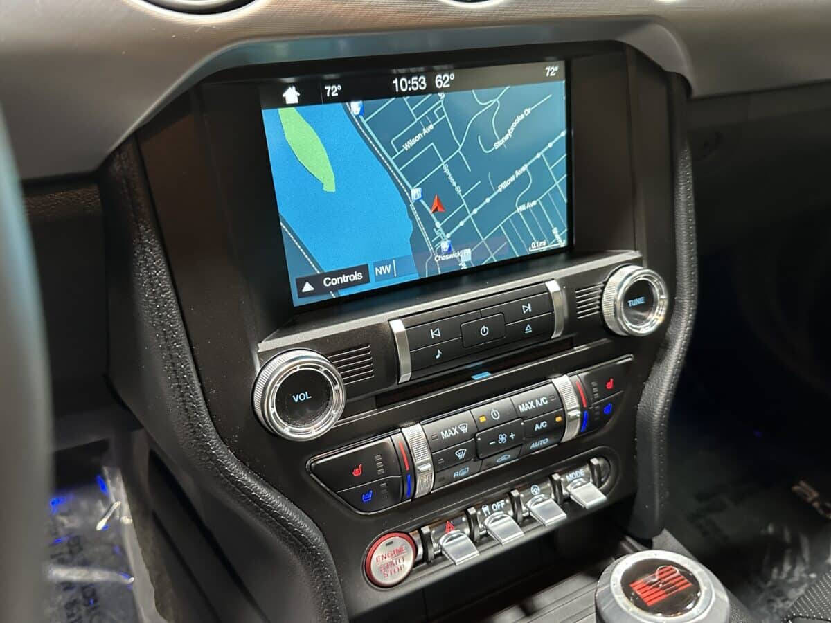 2018 Ford Mustang 16