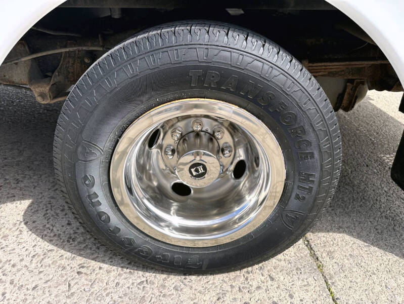 2012 Ford E-Series E-350 SD