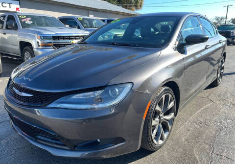 2016 Chrysler 200 S