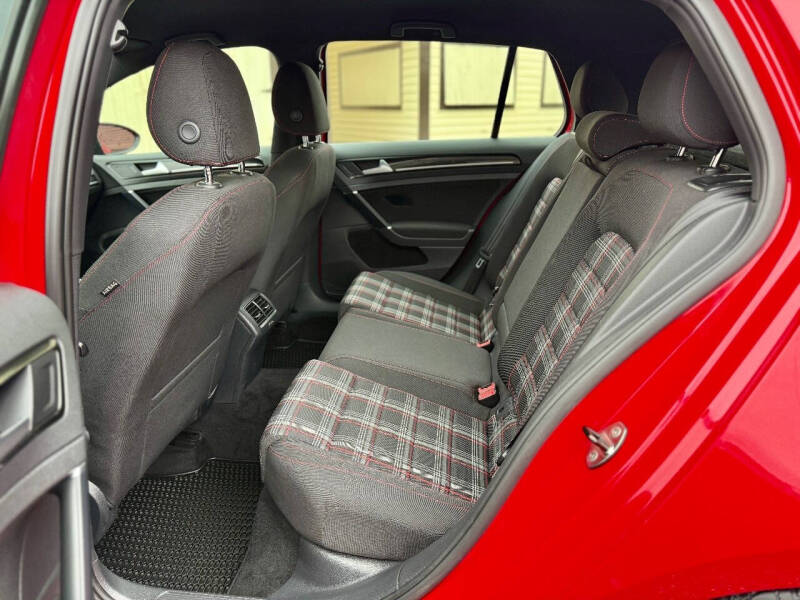 2015 Volkswagen Golf GTI S