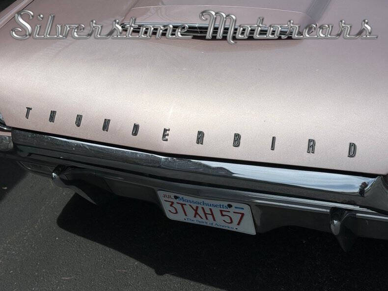 1964 Ford Thunderbird