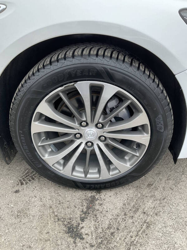 2017 Buick LaCrosse Essence