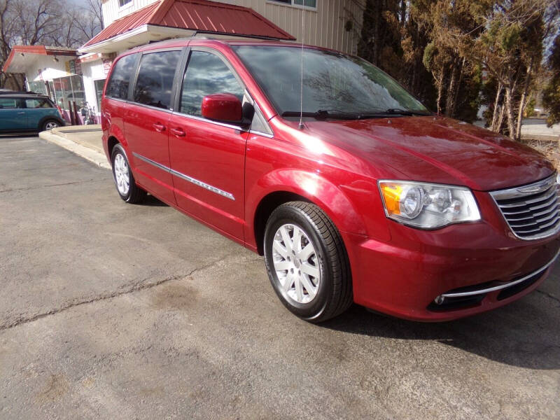 2014 Chrysler Town and Country for sale at Pool Auto Sales Inc in Spencerport NY