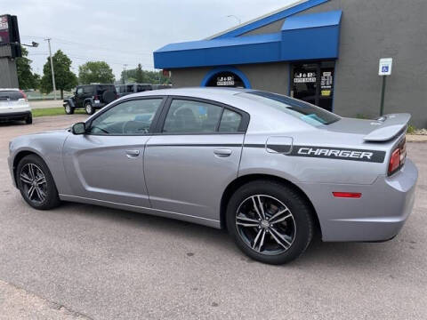 2014 Dodge Charger SXT Plus