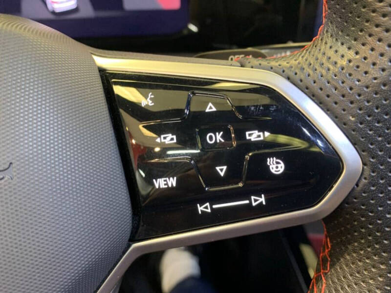 2024 Volkswagen Golf GTI Autobahn
