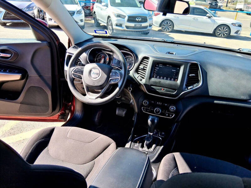 2019 Jeep Cherokee Latitude