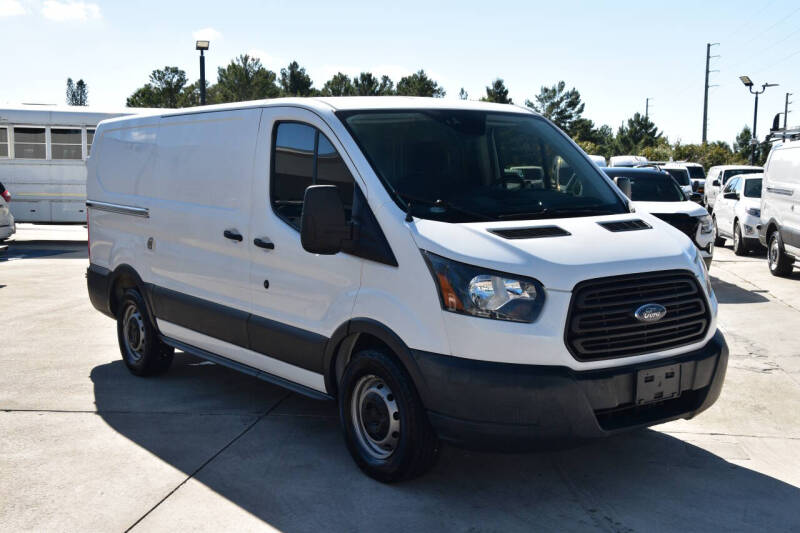 2018 Ford Transit Van Base's photo
