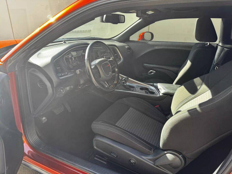 2021 Dodge Challenger SXT