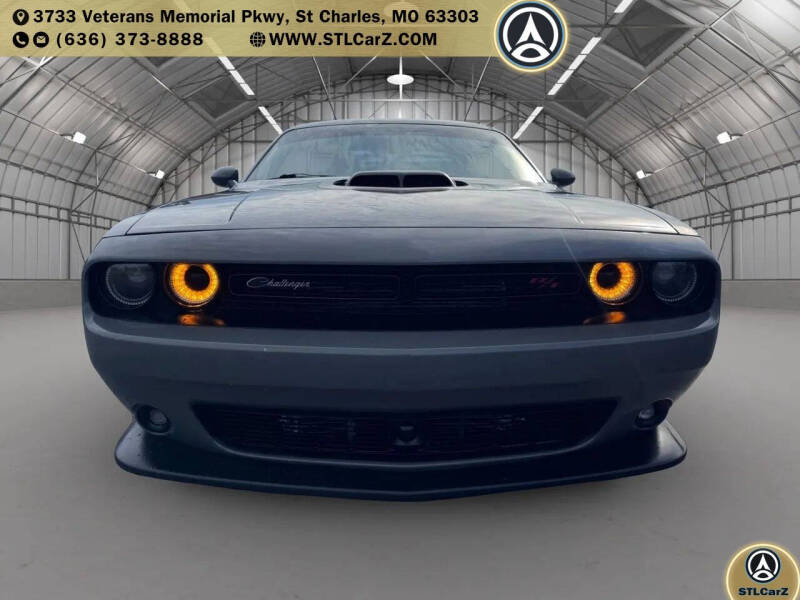 2017 Dodge Challenger 392 HEMI Scat Pack Shaker