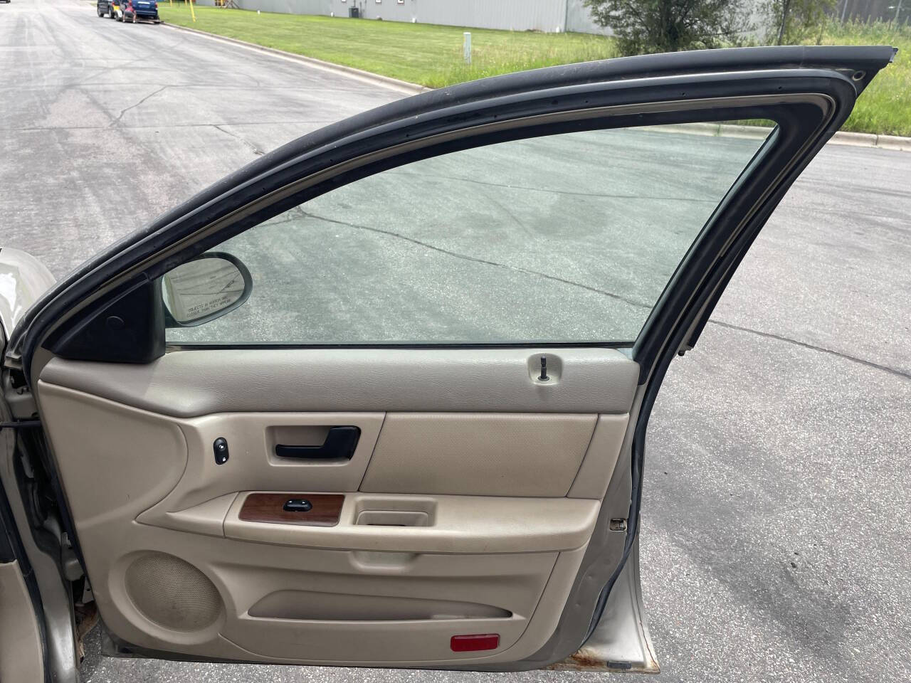 2005 Ford Taurus for sale at Twin Cities Auctions in Elk River, MN