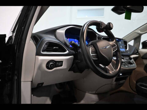 2021 Chrysler Pacifica Touring
