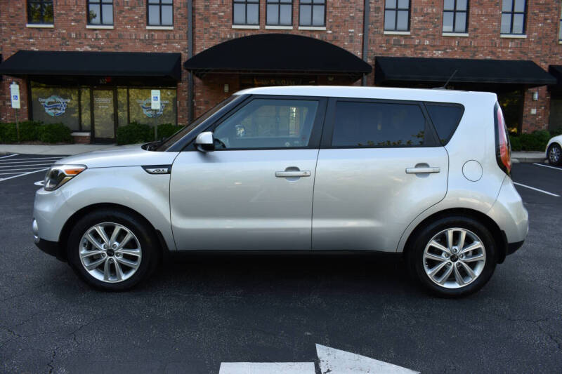 2017 Kia Soul +