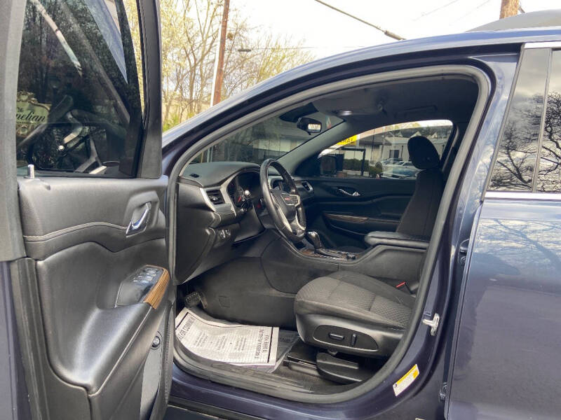 2019 GMC Acadia SLE-2