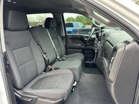 2020 Chevrolet Silverado 1500 Custom