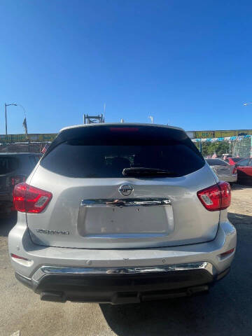 2019 Nissan Pathfinder SL