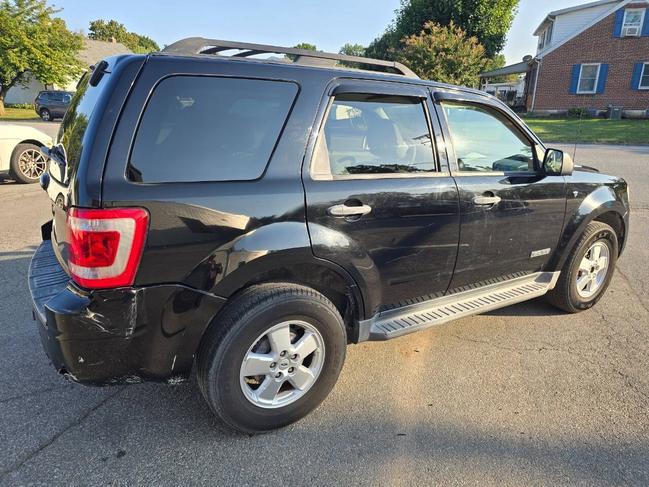 2008 Ford Escape for sale at QUEENSGATE AUTO SALES in York, PA