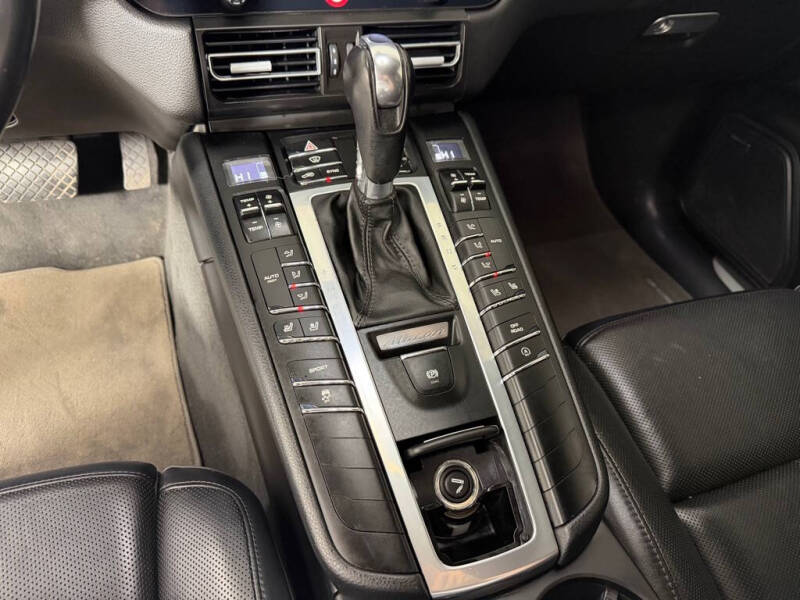 2016 Porsche Macan S