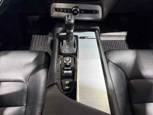 2018 Volvo XC90 T5 Momentum 7-Passenger