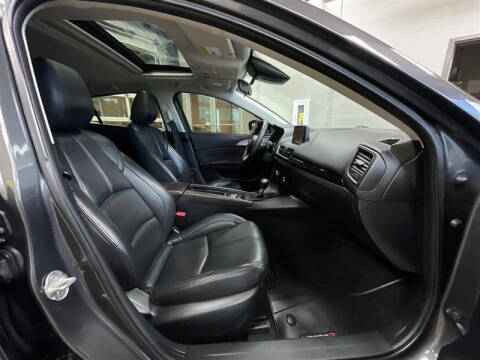 2018 Mazda MAZDA3 Touring