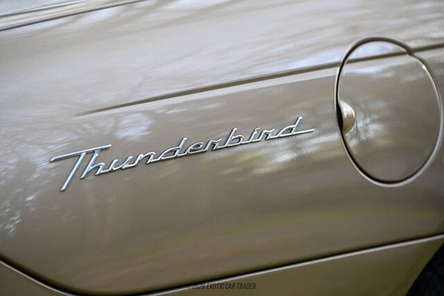 2005 Ford Thunderbird Deluxe