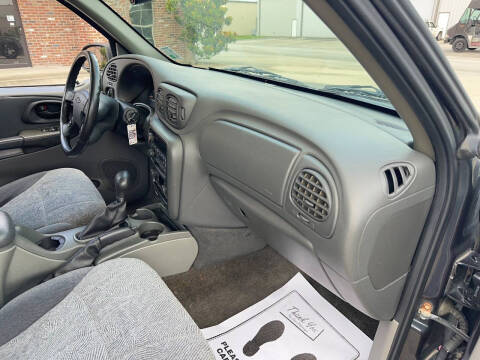 2004 Chevrolet TrailBlazer EXT LT