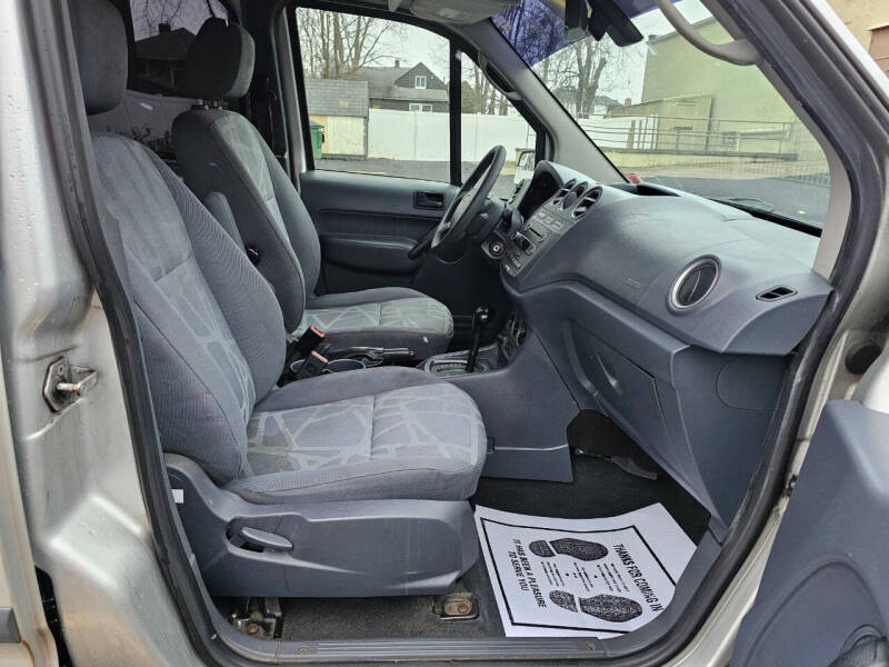 2013 Ford Transit Connect XLT photo 24