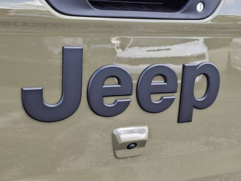 2025 Jeep Gladiator Sport