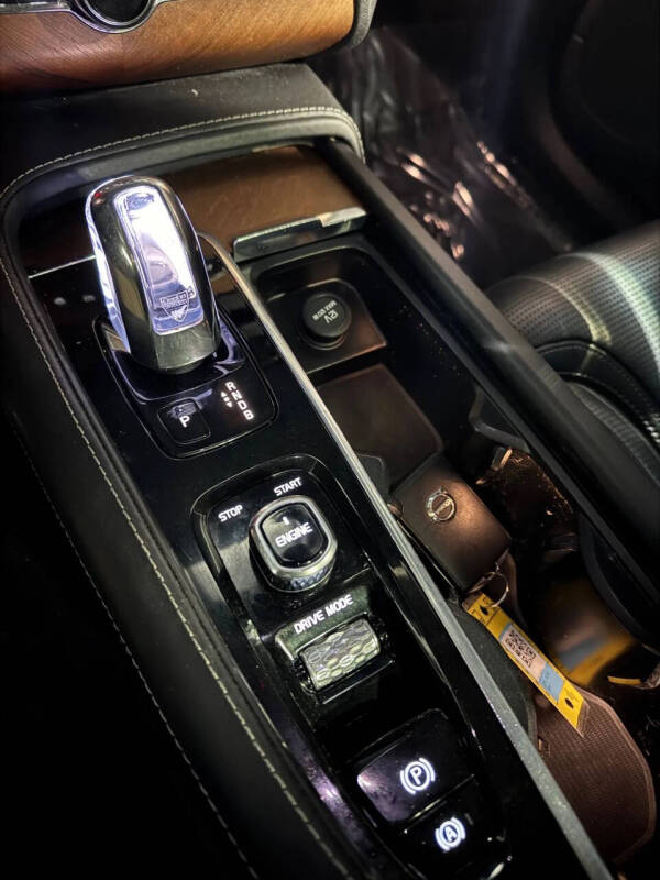 2016 Volvo XC90 T8 eAWD Inscription