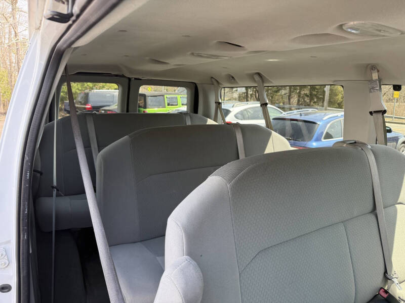 2008 Ford E-Series E-350 SD XLT