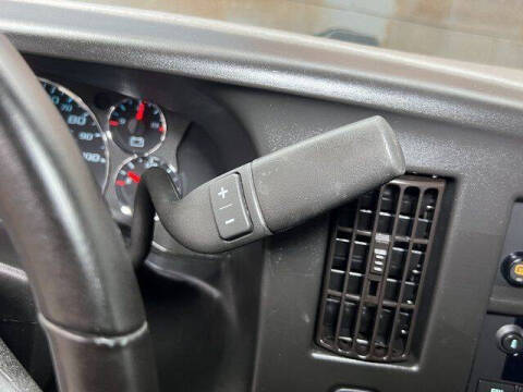 2022 Chevrolet Express 2500