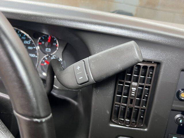 2022 Chevrolet Express 2500