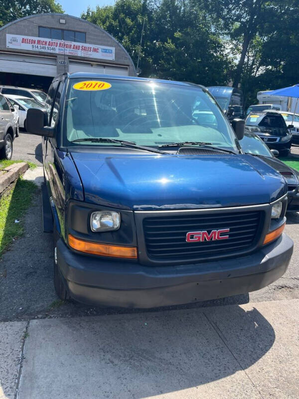 2010 GMC Savana Passenger