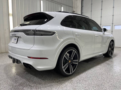 2021 Porsche Cayenne Turbo