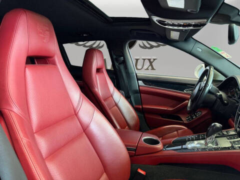 2015 Porsche Panamera